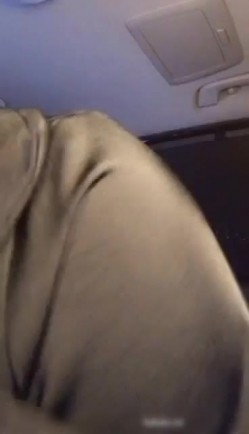 周末撸管必看！百变女神魅心马路边不顾所有眼光表演各种造型亮瞎眼秒杀不少封面女神 截图1