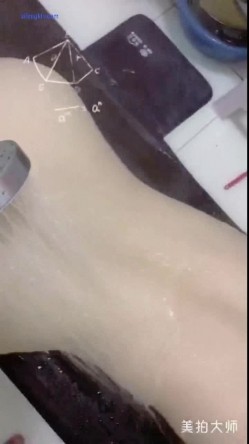 【巨乳女神御儿】啪啪乳交OX舔脚SM土豪私人专享最新流出 乳交+啪啪+舔脚+SM+虐操 完美露脸 高清720P版 截图6