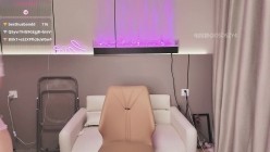 ️性感小野猫【Kiki-2025】极品女神~连体丝袜~吊带丝袜~阿黑颜~开裆牛仔裤~黑丝足交 截图16