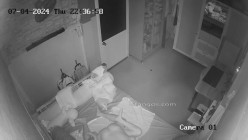 黑客破解家庭网络摄像头偷拍 ️年轻情侣的日常性生活 截图8
