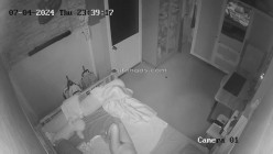 黑客破解家庭网络摄像头偷拍 ️年轻情侣的日常性生活 截图10