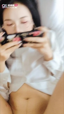 【超顶 ️绿帽大神】91小懒猫 调教母狗校花女友甄选 露出自慰取外卖惊呆小哥 共享极品娇媚女友 越漂亮越反差会玩 截图14