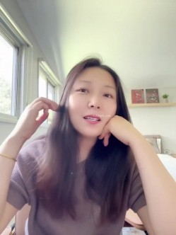 【一枝独秀sj】最新高价会员群内部福利，油管频道采访视频，换妻界鼻祖人物 截图8