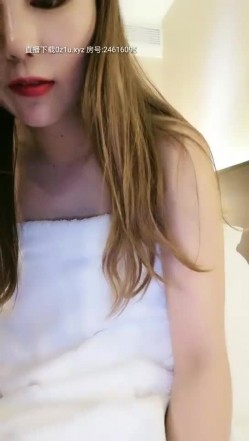【颜值小骚逼】红唇苗条妹子和炮友酒店啪啪，上位骑乘性感圆润屁股后入猛操近距离特写 截图16