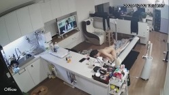 黑客破解摄像头偷拍高颜值白领情侣喜欢下班同事走后留在办公室一边看电视一边做爱 截图7