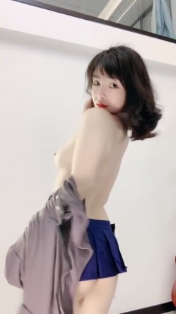 我的梦中情人！【裸舞婉儿】魔鬼身材雪白裸体 颜值高身材好的极品女神！一丝不挂全裸露脸热舞简直美到爆 截图11