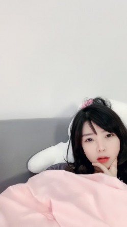 我的梦中情人！【裸舞婉儿】魔鬼身材雪白裸体 颜值高身材好的极品女神！一丝不挂全裸露脸热舞简直美到爆 截图14