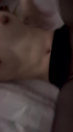 顶级身材反差女神！卖原味又好色高颜大奶【困困狗】私拍完结，各种紫薇露出啪啪被健身男友输出嗲叫不停，对话刺激[ 截图6