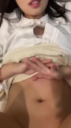 清纯美眉 你不可以射那么远 射都射了 再说你又不别人射逼里 还是蛮可爱的 截图15