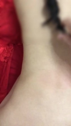 绿帽癖老公找单男艹爱妻 模特身材极品娇妻『短裙无内』淫妻福利 ，主动张开黑丝M腿 满嘴淫语呻吟不断！ 截图14