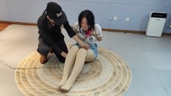 国产SM捆绑调教.一绳所爱_孟芳_海老缚和驷马紧缚放置访谈 截图6