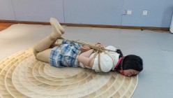 国产SM捆绑调教.一绳所爱_孟芳_海老缚和驷马紧缚放置访谈 截图9