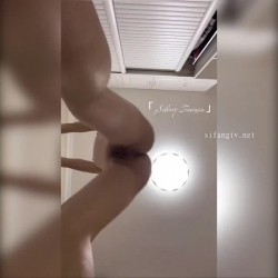 【高端资源】超级美女灿灿定制举牌福利 清纯的外表下隐藏着一颗骚动的心 截图16