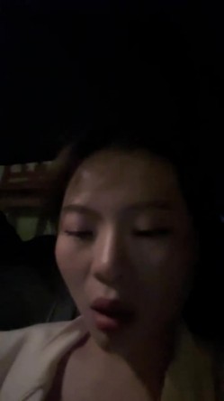 【陪我沦陷】超骚欲姐，极品美乳，户外裸奔，车震无套狂干，白花花的肉体尽情玩弄，推荐！ 截图3