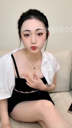 ️网红下海【元气少女】超高颜值完美身材口活超棒收费房啪啪啪 截图2
