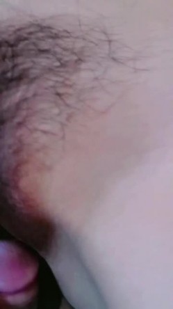 记录这刺激一刻，老婆不在偷情小姨子，怕怀孕射垃圾桶！ 截图2