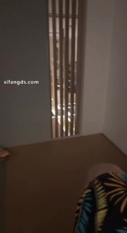 超顶级绿帽博主，【暖暖小淫妻】上，看老婆被各单男干，这么极品的老婆太少见了 截图1