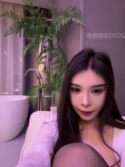 ️新晋主播【linjianvhai】极品网红脸御姐、长腿黑丝高跟职业装 截图4