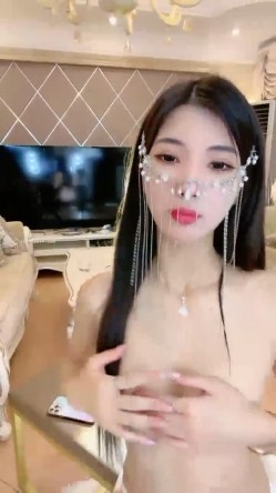 重磅！顶级绿播下海~【小萧】道具自慰！超迷人~精都射绝了 截图7