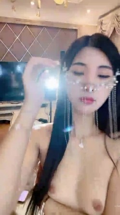 重磅！顶级绿播下海~【小萧】道具自慰！超迷人~精都射绝了 截图8