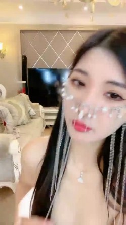 重磅！顶级绿播下海~【小萧】道具自慰！超迷人~精都射绝了 截图9