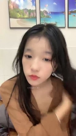 顶级校花来了【小牙刷】这么漂亮的大奶子今年看到过最好看的男人梦想的身材，完美内射！ 截图5