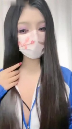 颜值少妇【杨小华】极品人妻下海卖逼，暴力掰逼展示，自扣高潮，隔壁老王都馋哭了 截图2