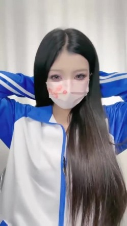 颜值少妇【杨小华】极品人妻下海卖逼，暴力掰逼展示，自扣高潮，隔壁老王都馋哭了 截图6