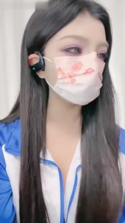 颜值少妇【杨小华】极品人妻下海卖逼，暴力掰逼展示，自扣高潮，隔壁老王都馋哭了 截图11