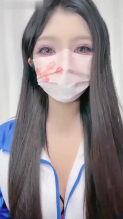 颜值少妇【杨小华】极品人妻下海卖逼，暴力掰逼展示，自扣高潮，隔壁老王都馋哭了 截图13
