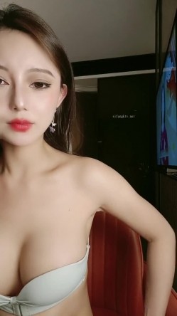 网红脸女神~【周周不是鱼】极品身材~脱衣舞~奶翘~逼好粉~美！超清，极品女神，赞！ 截图3