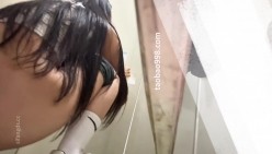 补习班女厕近距离抄底贴B拍几位美女老师的神秘花园 截图10