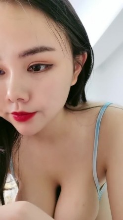 极品导弹巨乳主播【38H罩杯妹妹】挤奶诱惑超长100小时源码录制直播合集 截图2