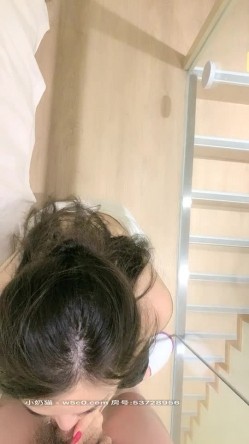 【Avove】系列合集，野战爱好者，带着炮友各地留精，最爱无毛肥逼包臀裙肉丝 截图6