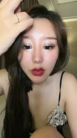 女神！超漂亮~【舌精姐姐】罕见啪啪~看的我鸡儿喷火 截图15