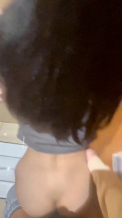 约炮大神，【阿曼达】，VIP付费福利，泄密多位极品妹子福利，完美露脸，颜值都不错反差感十足 截图7