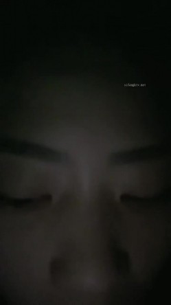 兼职援交的那几天，极品女大学生，【柔柔早点睡】，深夜约土豪哥，豪车停路边车震，酒店内再来一炮，蜜桃臀白又大，真美真刺激 截图14