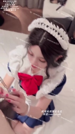 极品身材尤物『桉X(lananlanan)』顶号骚妻，身上任何的部位都透露着“骚”现代版妲己，做爱全程都是骚语 截图2