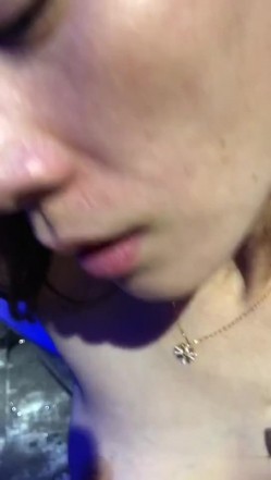 熟女控~阿姨发骚淫语不断，‘用力点嘛，我快受不了啦，骚逼好痒，好想跟你在一起，我就喜欢被你艹，你知道吗’，听得我都受不了哦！ 截图15