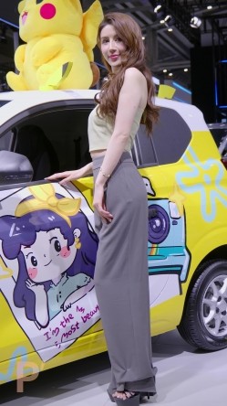 车展短裙长腿性感特写 截图14