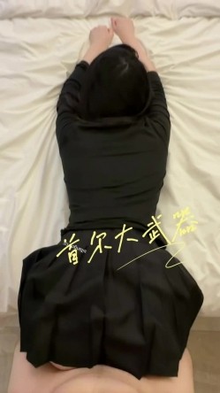 顶级大神【首尔大武器】3月最新约啪九位极品美女 截图1