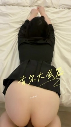 顶级大神【首尔大武器】3月最新约啪九位极品美女 截图5