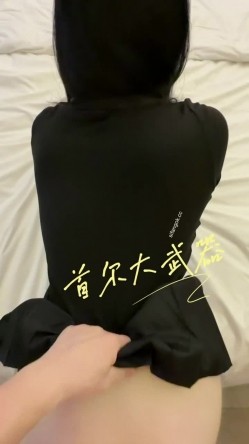 顶级大神【首尔大武器】3月最新约啪九位极品美女 截图9