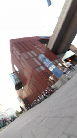 北京地铁商圈CD系列2，掀裙被小姐姐发现差点被打手，大神不怕还继续拍 截图8