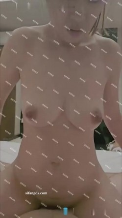超顶级淫妻，【圈圈】，最新付费私拍，本期直接露脸，和粉丝车震，约单男大学生3P，好刺激 截图9