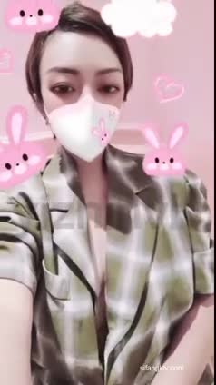 【极品骚货性爱流出】推特女神『大婊姐』深情解说每一个淫乱不堪的故事:当着老公面被他朋友无套插入的三人大战 截图4