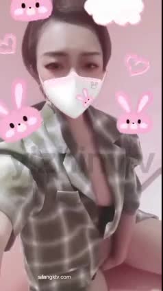 【极品骚货性爱流出】推特女神『大婊姐』深情解说每一个淫乱不堪的故事:当着老公面被他朋友无套插入的三人大战 截图12