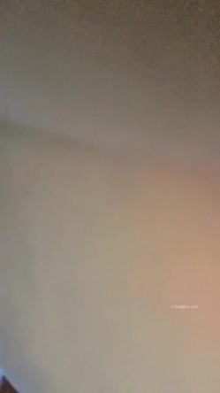 极品人妻！【果味果冻】男人熟睡后，偷偷播脱光光，相当哇塞，牛逼，也不怕老公醒来揍她，刺激 截图6