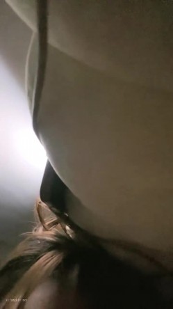 极品人妻！【果味果冻】男人熟睡后，偷偷播脱光光，相当哇塞，牛逼，也不怕老公醒来揍她，刺激 截图9