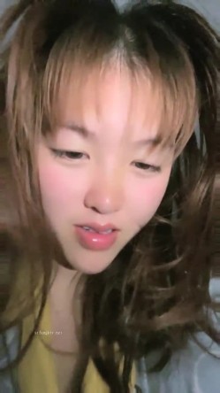 极品人妻！【果味果冻】男人熟睡后，偷偷播脱光光，相当哇塞，牛逼，也不怕老公醒来揍她，刺激 截图15